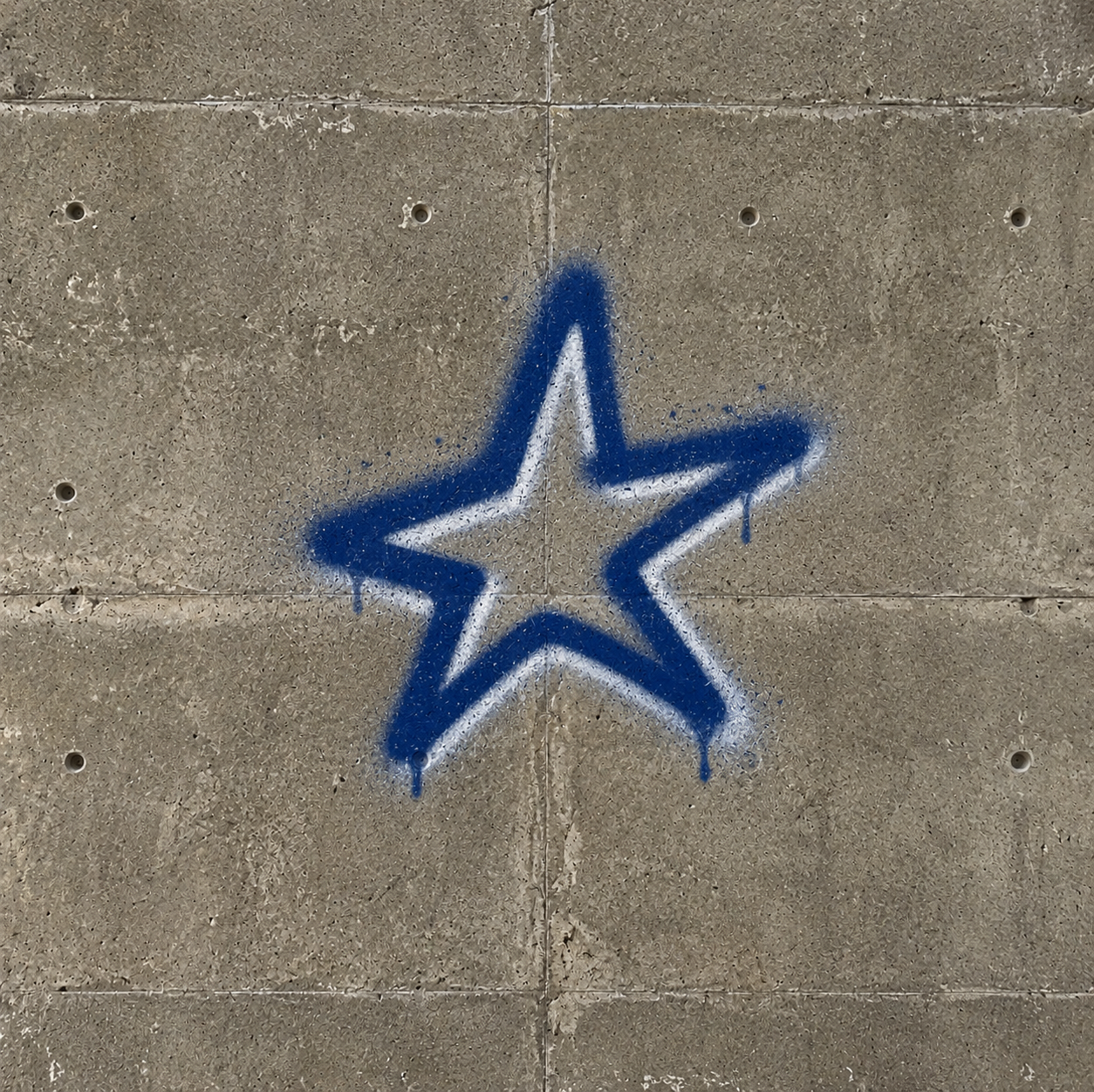 ro ★